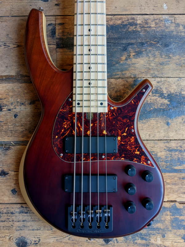 best handmade bass guitars